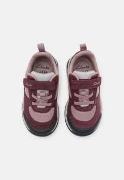 Clarks Steggystride- Zapatillas - Berry 9 Clarks Steggystride- Zapatillas - Berry -Ofertas Clarks Tienda 0bb879437d6e4b6d8f15b398771aa907