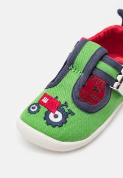 Clarks X Frugi Roamer Reen T - Pantuflas - Green -Ofertas Clarks Tienda 38e0c0ee7b88492890dd68ce941f7076