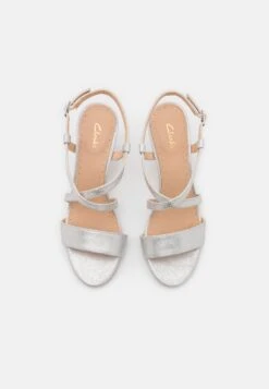 Clarks Amali Buckle - Sandalias De Tacón - Silver Metallic -Ofertas Clarks Tienda 3c9652219d6d495b88735de6c995cd7c