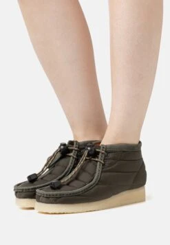 Clarks Originals Wallabee - Botines Con Cordones - Khaki