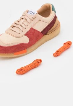 Clarks Originals Torrun - Zapatillas - Dark Pink Combi -Ofertas Clarks Tienda 88be6bdbf4e34ef3b366ed27fa370e31