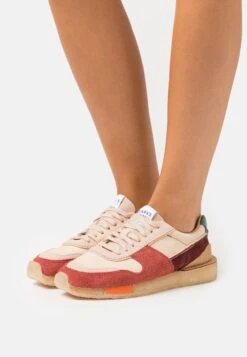 Clarks Originals Torrun - Zapatillas - Dark Pink Combi