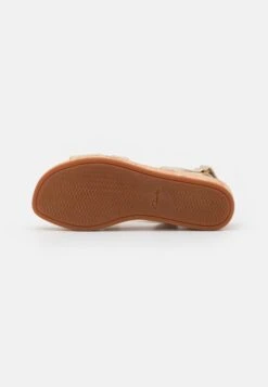 Clarks Kimmei - Sandalias Con Plataforma - Oro 10 Clarks Kimmei - Sandalias Con Plataforma - Oro -Ofertas Clarks Tienda 958b29459daf463dae1ba77e482c661d
