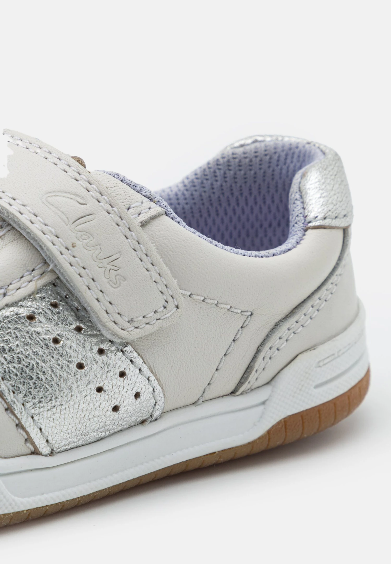 Clarks Fawn Family- Zapatillas - White Metallic 6 Clarks Fawn Family- Zapatillas - White Metallic - Imagen 6