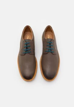 Clarks Atticus - Zapatos Con Cordones - Stone -Ofertas Clarks Tienda a20ac9b9f595459bacc170fd522d68cb