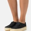 Clarks Originals Wallabee Cup - Zapatos Con Cordones - Black