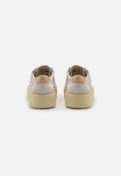 Clarks Originals Ashcott Cup - Zapatos Con Cordones - Off White -Ofertas Clarks Tienda de9c4703d6cd4ca8af5a2df3a835b7c9