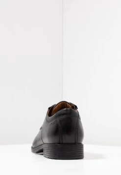 Clarks Tilden - Zapatos Con Cordones - Black -Ofertas Clarks Tienda e4c8370bc8ca4f369517af7d26e5ab9a