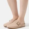 Clarks Brookleigh Mule - Sandalias Planas - Light Sand