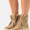 Clarks Originals Wallabeecup Hi - Botas Para La Nieve - Light Tan
