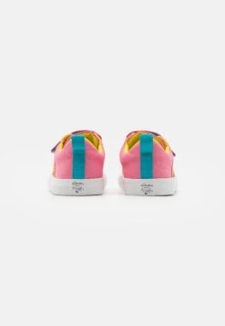Clarks X Frugi Foxing Beau - Zapatillas - Pink -Ofertas Clarks Tienda ffc10ecf6aec475e93147dc142da4031